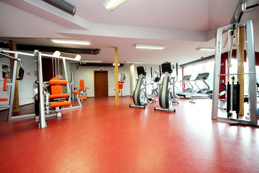 בנסוב Hotel S-Centrum מראה חיצוני תמונה
