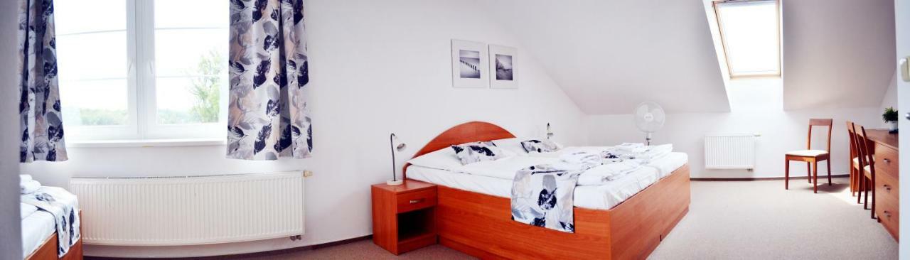 בנסוב Hotel S-Centrum מראה חיצוני תמונה